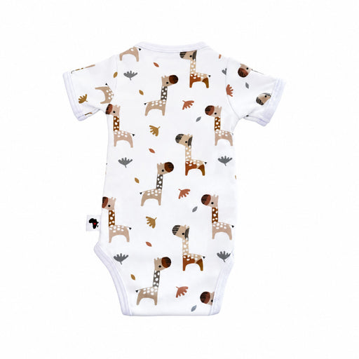 Back view of a white Wrap Onesie - Short Sleeve - Kameelperd showing the short sleeves and repeating giraffe and leaf design