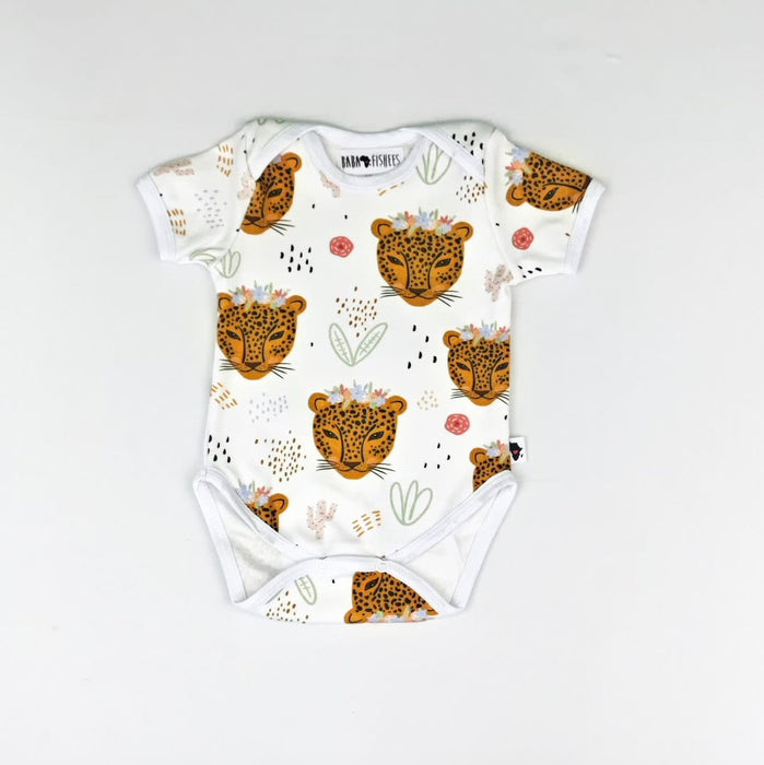 CLASSIC ONESIE - SS - FLOWERED LEOPARD - BABAFISHEES