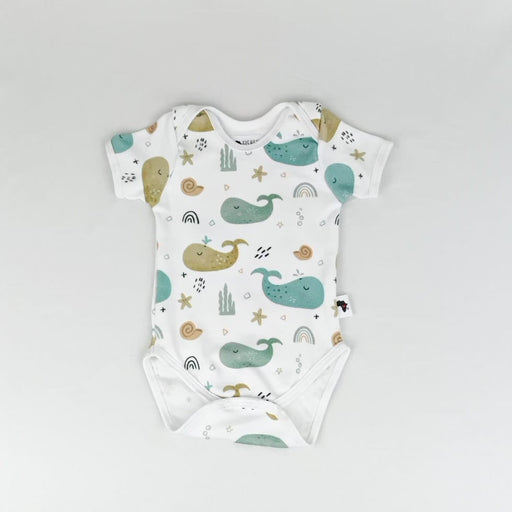 CLASSIC ONESIE - SS - WHALES ON WHITE - BABAFISHEES